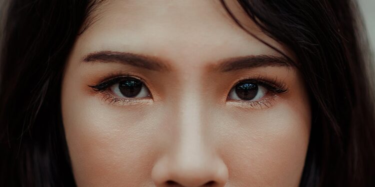 Hidung Berdarah: Punca, Cara Rawat, dan Petua Berguna